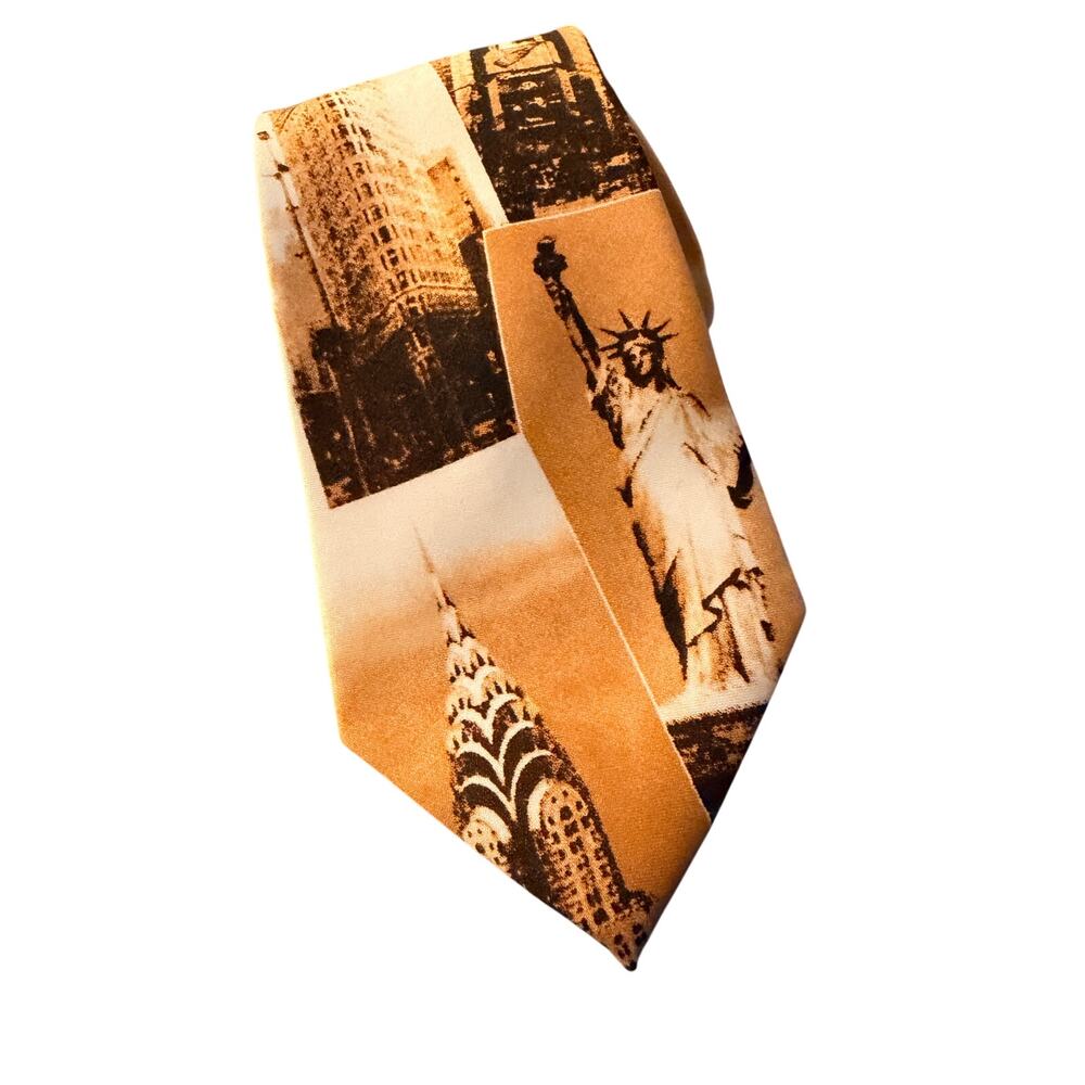 Dunhill Man New York Skyline Tie Statue of Liberty Chrysler Silk